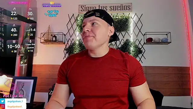 Snapshot of Angelgraham_1 chatting on March 2025 05:17:02 PM Angelgraham 1 online show from March 2025 05:17:02 PM