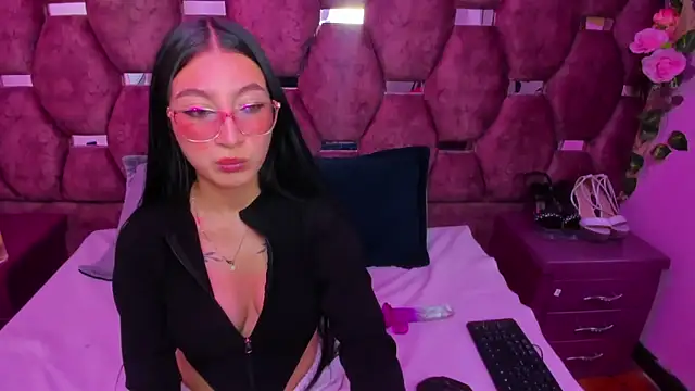 Snapshot of Katty_Queen chatting on April 2026 07:19:01 PM Katty Queen online show from April 2026 07:19:01 PM