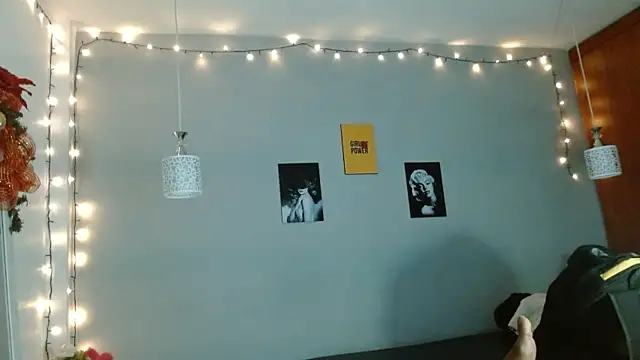 Kimandyuk online show from December 2024 07:03:02 PM