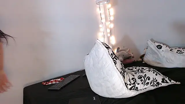 Kimandyuk online show from December 2024 11:05:01 PM