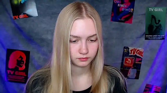 MademoiselleCl online show from October 2025 12:15:01 PM