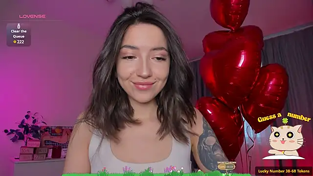 Snapshot of Oh_My_Dianee chatting on February 2025 07:17:02 AM Oh My Dianee online show from February 2025 07:17:02 AM