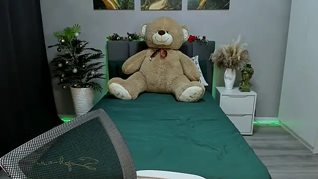 AlexaHarmon online show from January 2025 04:52:02 PM