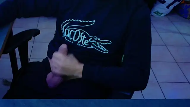 Snapshot of Vlad230323 chatting on December 2025 02:56:02 PM Vlad230323 online show from December 2025 02:56:02 PM