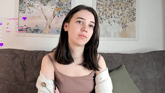 Snapshot of GillianDowdey chatting on January 2025 01:43:02 AM GillianDowdey online show from January 2025 01:43:02 AM