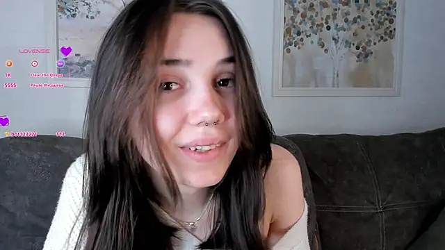 Snapshot of GillianDowdey chatting on January 2025 04:47:01 AM GillianDowdey online show from January 2025 04:47:01 AM