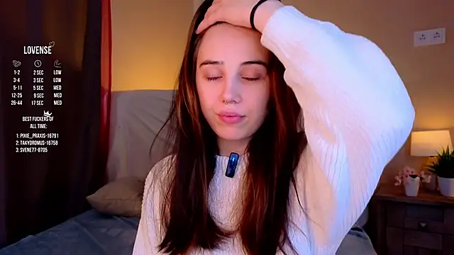 Snapshot of GillianDowdey chatting on October 2025 02:54:02 AM GillianDowdey online show from October 2025 02:54:02 AM
