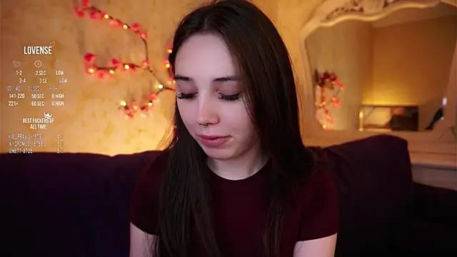 Snapshot of GillianDowdey chatting on February 2026 03:22:01 AM GillianDowdey online show from February 2026 03:22:01 AM