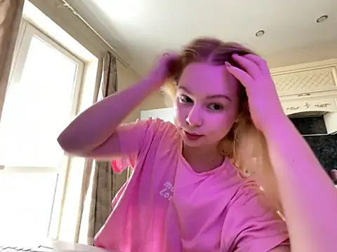Snapshot of baby_lianaa chatting on October 2025 10:15:02 AM baby lianaa online show from October 2025 10:15:02 AM