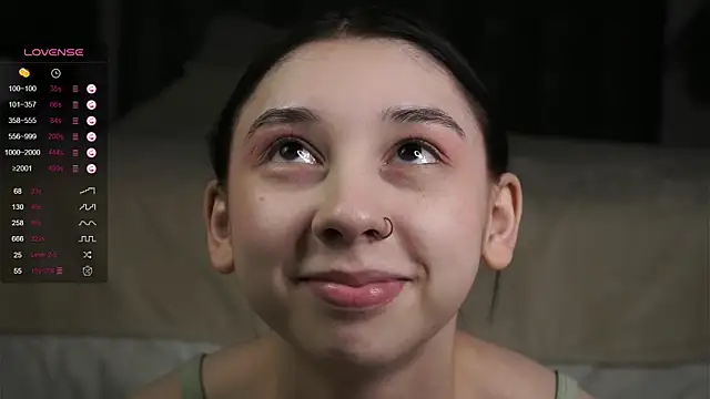 Snapshot of AislyEmbury chatting on March 2025 10:27:02 PM AislyEmbury online show from March 2025 10:27:02 PM