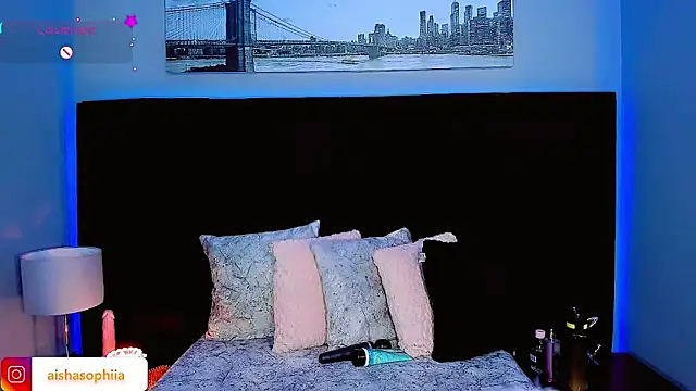 Snapshot of Valery_Sophiia chatting on January 2025 06:07:01 AM Valery Sophiia online show from January 2025 06:07:01 AM