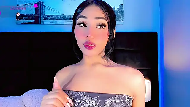 Snapshot of Valery_Sophiia chatting on February 2025 05:51:01 AM Valery Sophiia online show from February 2025 05:51:01 AM