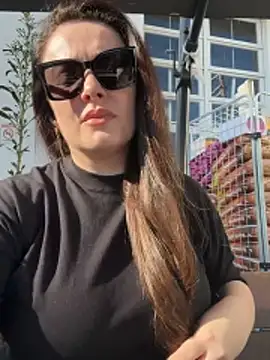 Snapshot of Sophie_Eaton chatting on April 2026 06:35:01 PM Sophie Eaton online show from April 2026 06:35:01 PM