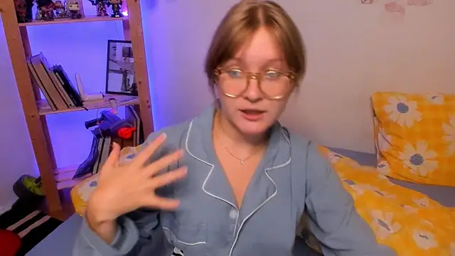 leazy peazy online show from September 2025 08:00:02 PM