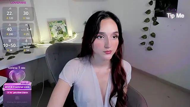 Dakota Faning online show from March 2025 01:53:02 PM