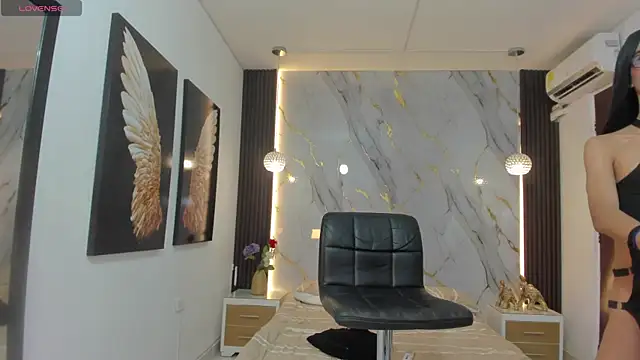 estephany doll online show from January 2025 02:30:01 PM