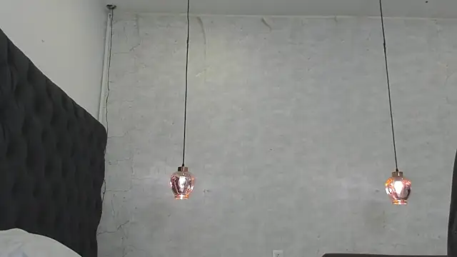 Ian Castillo  online show from February 2025 11:18:02 AM