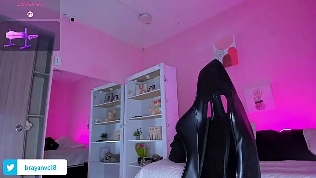 Ian Castillo  online show from September 2025 11:15:01 AM