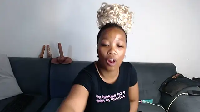 Snapshot of SZA_Doja chatting on April 2026 06:01:02 PM SZA Doja online show from April 2026 06:01:02 PM