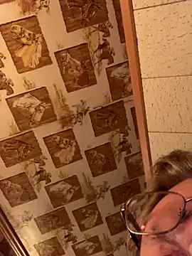 Tonybaloney1972 online show from October 2025 12:04:02 PM