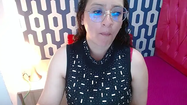 sarax ximena online show from October 2025 04:52:01 PM