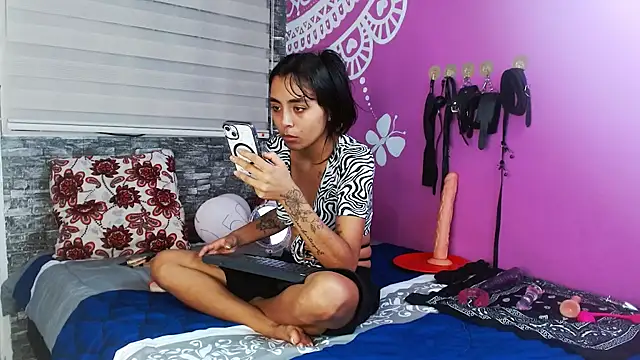 AntonellaAndNoah online show from February 2026 05:27:02 AM