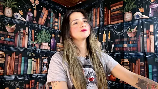 Snapshot of julietta___jackson chatting on February 2026 08:20:01 PM julietta jackson online show from February 2026 08:20:01 PM