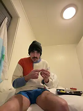 Snapshot of wolfwhite95 chatting on March 2026 12:17:01 AM wolfwhite95 online show from March 2026 12:17:01 AM