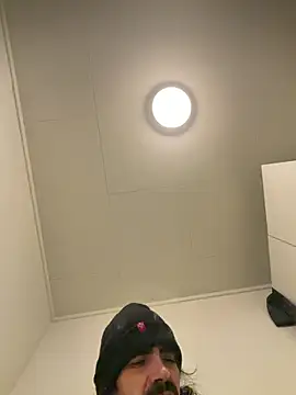 Snapshot of wolfwhite95 chatting on March 2026 06:23:02 PM wolfwhite95 online show from March 2026 06:23:02 PM