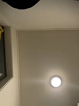 Snapshot of wolfwhite95 chatting on March 2026 10:13:01 PM wolfwhite95 online show from March 2026 10:13:01 PM