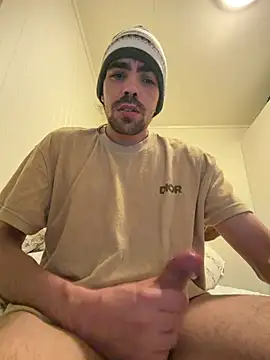 Snapshot of wolfwhite95 chatting on April 2026 09:45:01 PM wolfwhite95 online show from April 2026 09:45:01 PM