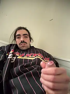 Snapshot of wolfwhite95 chatting on April 2026 02:25:01 PM wolfwhite95 online show from April 2026 02:25:01 PM