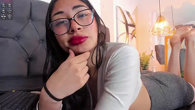 aprildreams19 online show from March 2025 12:56:01 PM