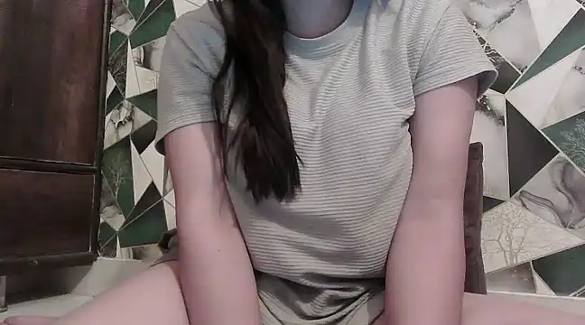 Snapshot of ANANYA-TIWARI chatting on March 2025 09:49:01 PM ANANYA-TIWARI online show from March 2025 09:49:01 PM