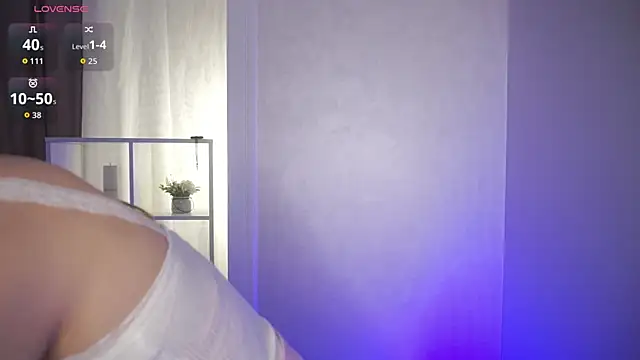 Azure eyes online show from November 2025 05:40:02 AM