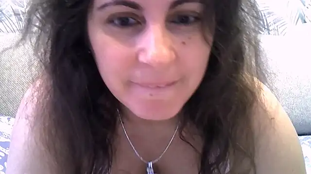 Snapshot of ShelaDiass chatting on November 2025 05:07:01 AM ShelaDiass online show from November 2025 05:07:01 AM