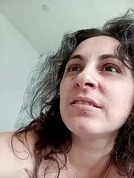 Snapshot of ShelaDiass chatting on February 2026 06:24:01 AM ShelaDiass online show from February 2026 06:24:01 AM