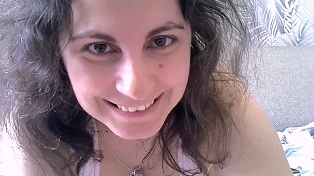 Snapshot of ShelaDiass chatting on March 2026 03:39:02 AM ShelaDiass online show from March 2026 03:39:02 AM