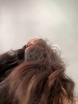 MollySanders    online show from December 2024 06:48:02 PM