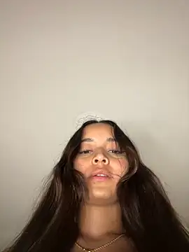 MollySanders    online show from January 2025 04:30:02 AM