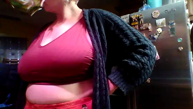 Big-Tits-McGee online show from December 2025 02:43:02 PM