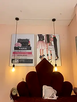 Violetta Suky online show from December 2025 01:20:01 PM