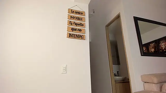 smit hot sr online show from December 2024 03:18:02 AM