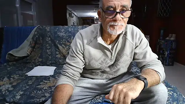 Snapshot of maduroguapo chatting on December 2024 10:26:02 PM maduroguapo online show from December 2024 10:26:02 PM