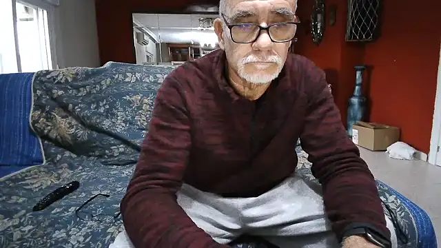 Snapshot of maduroguapo chatting on January 2025 05:12:02 PM maduroguapo online show from January 2025 05:12:02 PM