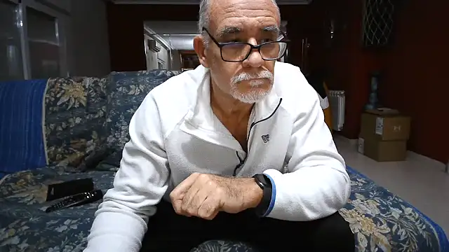 Snapshot of maduroguapo chatting on January 2025 09:41:01 PM maduroguapo online show from January 2025 09:41:01 PM