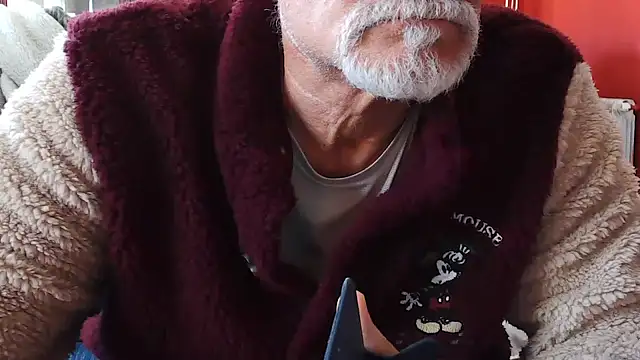 Snapshot of maduroguapo chatting on January 2025 10:42:01 AM maduroguapo online show from January 2025 10:42:01 AM