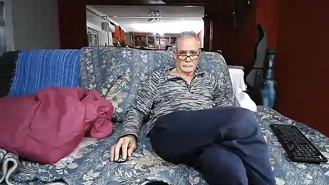 Snapshot of maduroguapo chatting on February 2025 10:50:01 PM maduroguapo online show from February 2025 10:50:01 PM