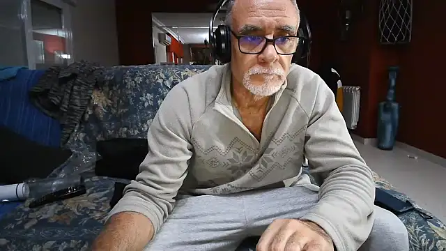 Snapshot of maduroguapo chatting on February 2025 10:52:02 PM maduroguapo online show from February 2025 10:52:02 PM