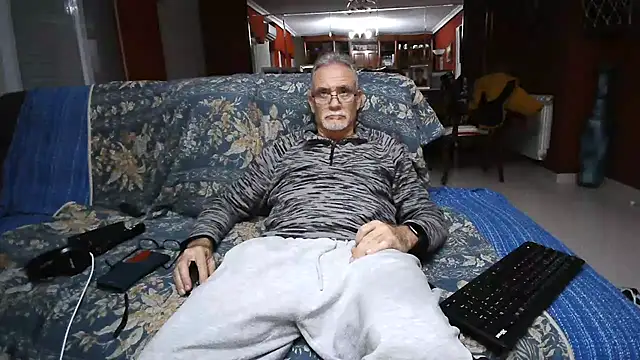 Snapshot of maduroguapo chatting on March 2025 09:16:01 PM maduroguapo online show from March 2025 09:16:01 PM